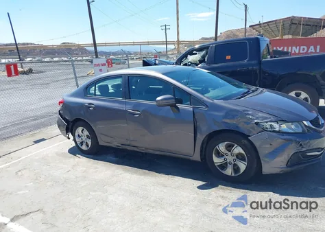 2015 Honda Civic Lx z USA, uszkodzony, nr VIN 19XFB2F56FE241788